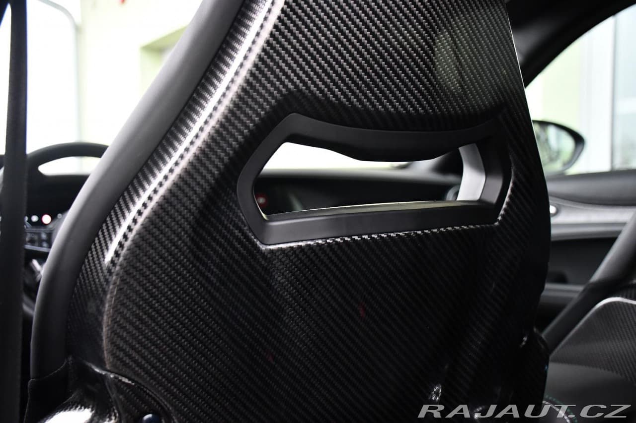 2024 Alfa Romeo Stelvio - 11