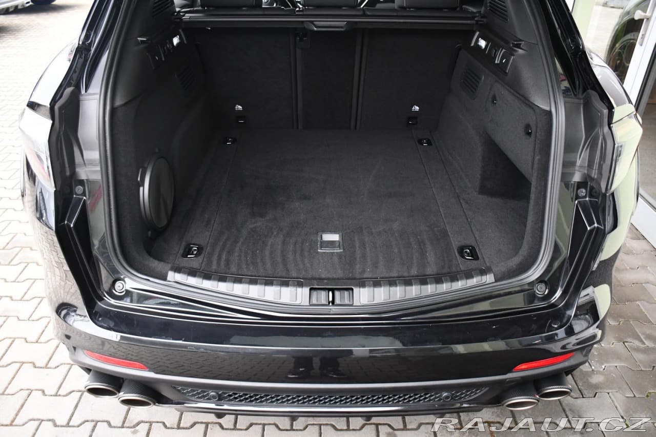 2024 Alfa Romeo Stelvio - 14