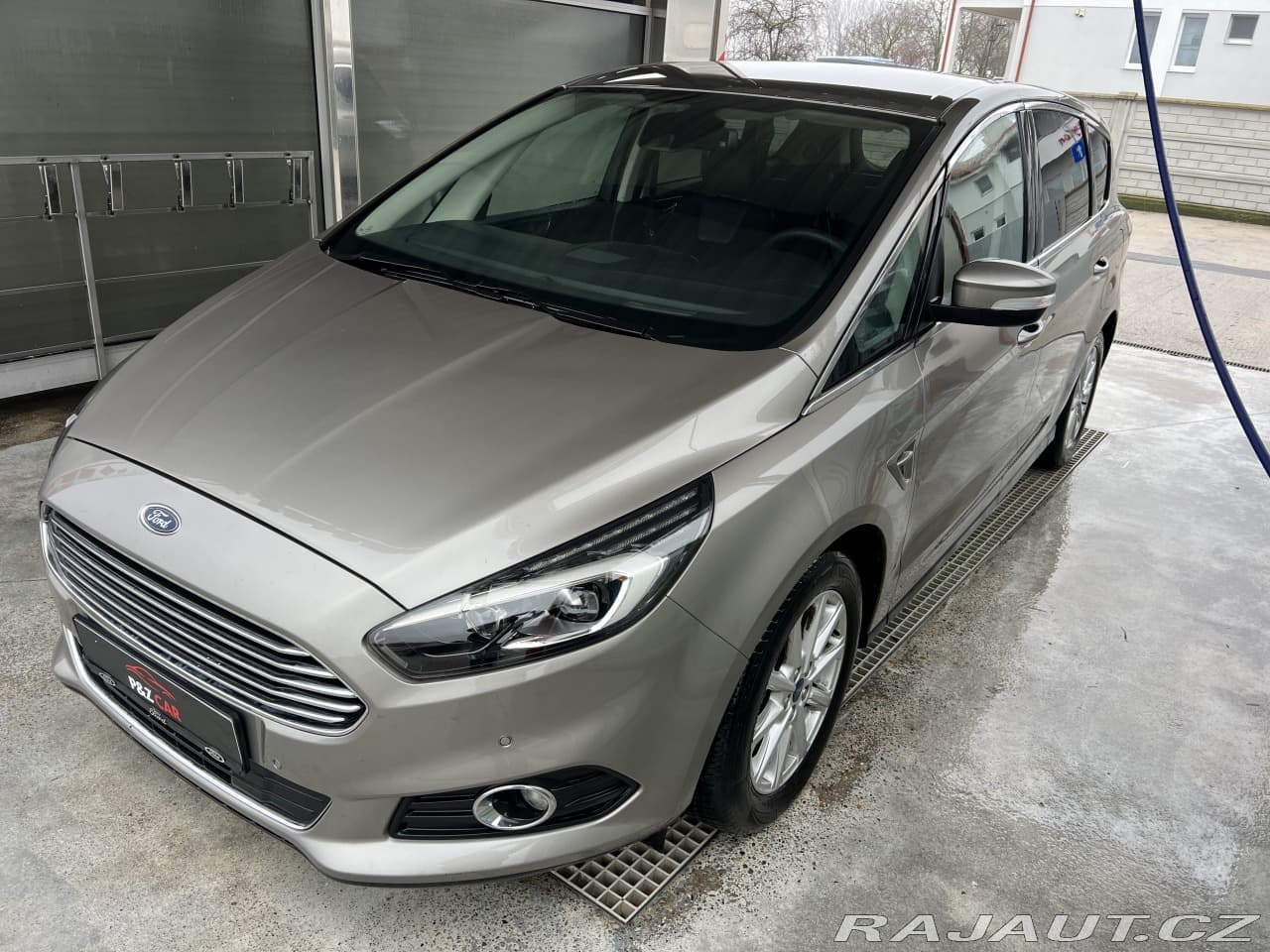 2016 Ford S-Max - 11