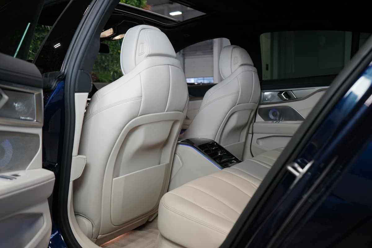 2022 BMW 8-Series - 15