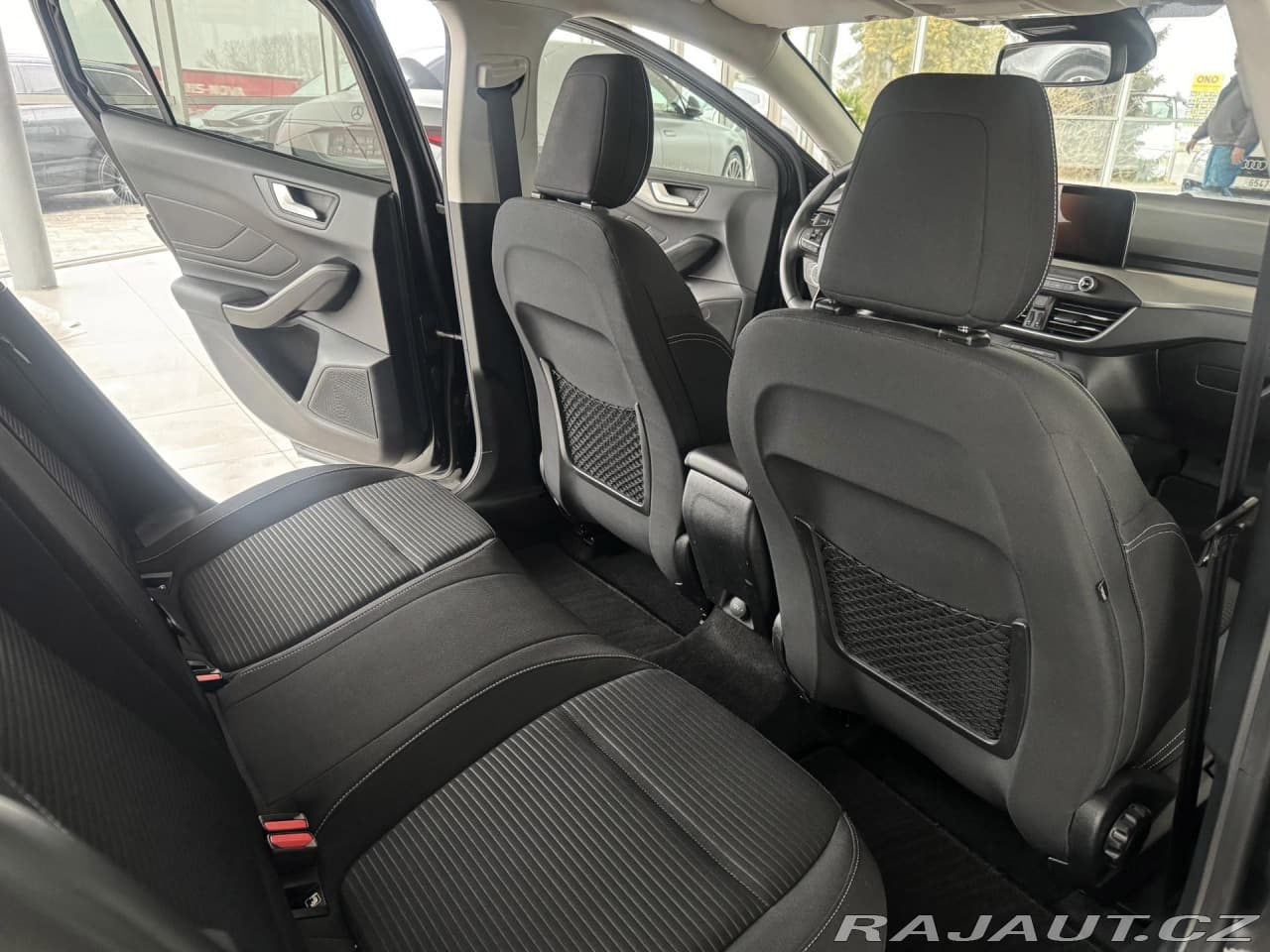 2019 Ford Focus - 16