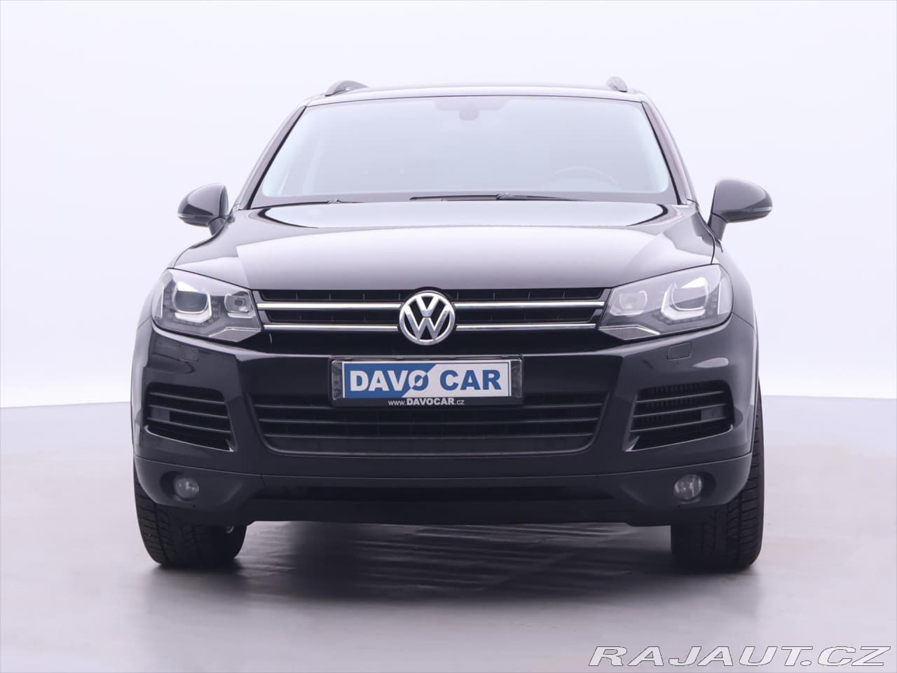 2012 Volkswagen Touareg - 2