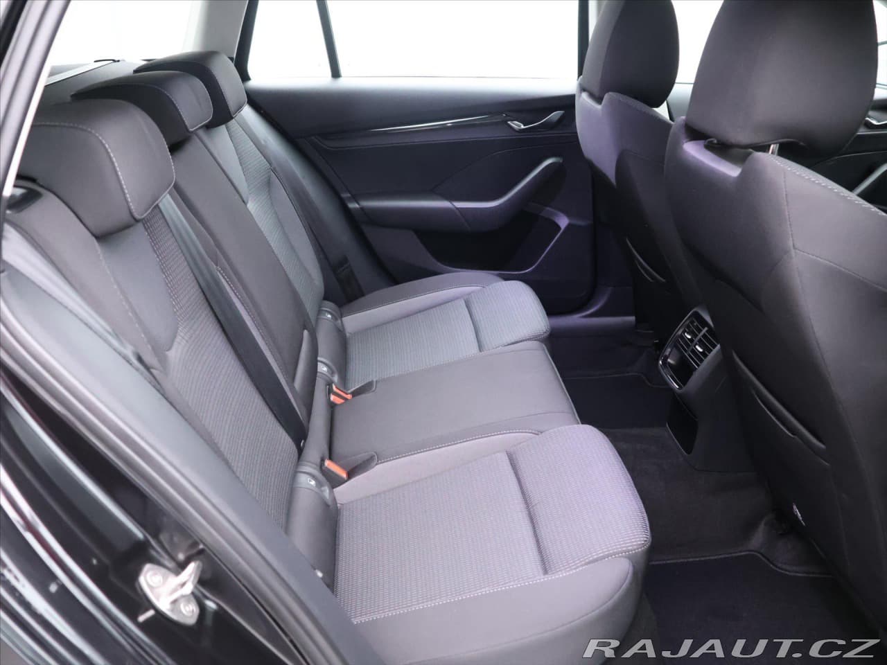 2023 Škoda Octavia - 12