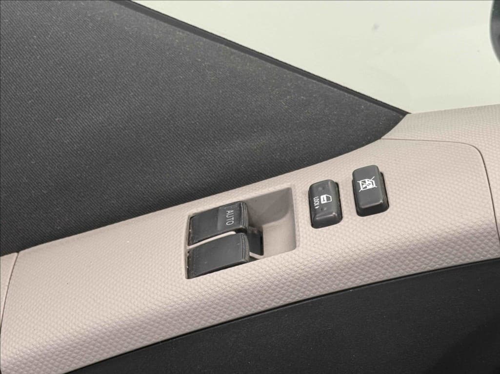 2008 Toyota Yaris - 14