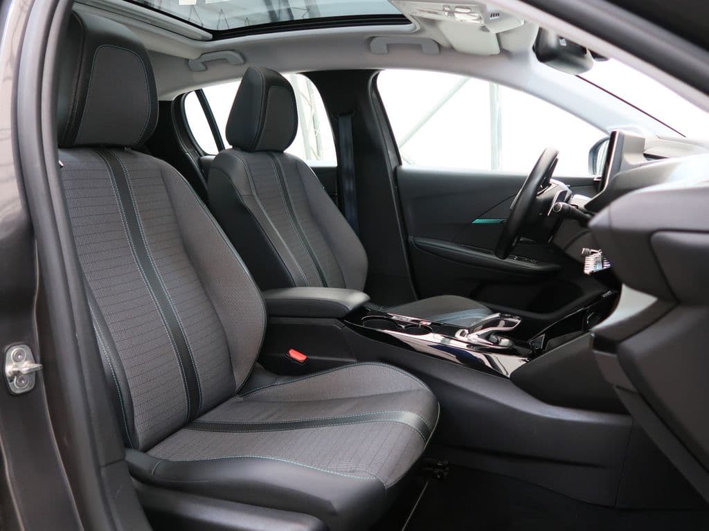 Peugeot 208 - 20