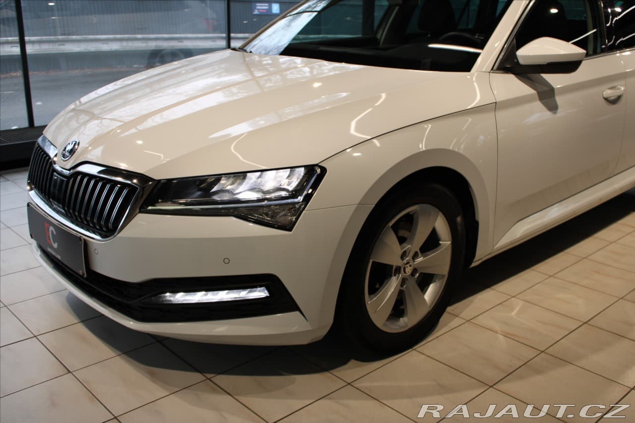 2020 Škoda Superb - 7
