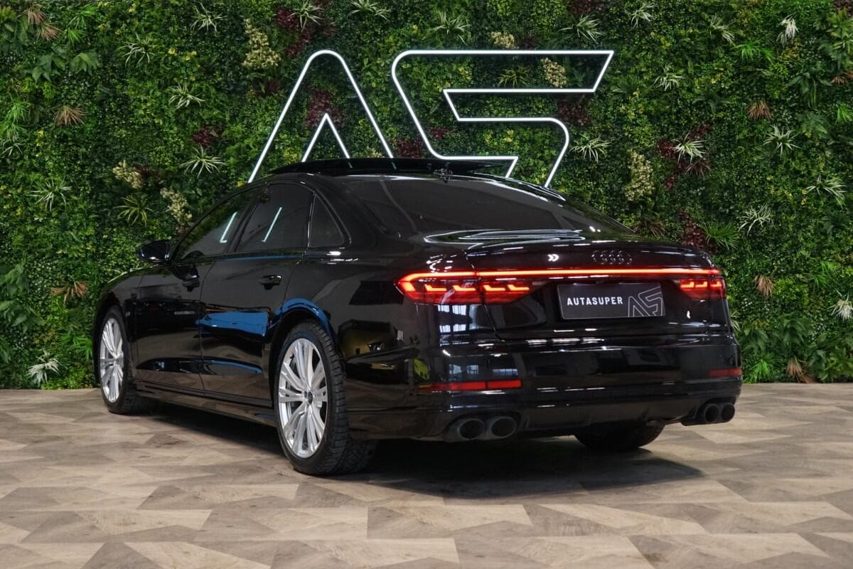 2021 Audi S8 - 5