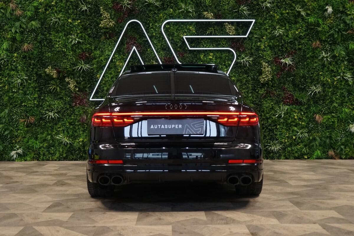 2021 Audi S8 - 6