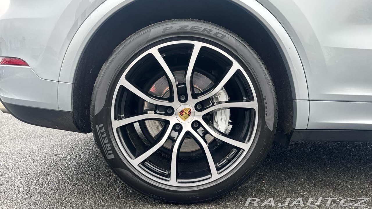 2019 Porsche Cayenne - 11