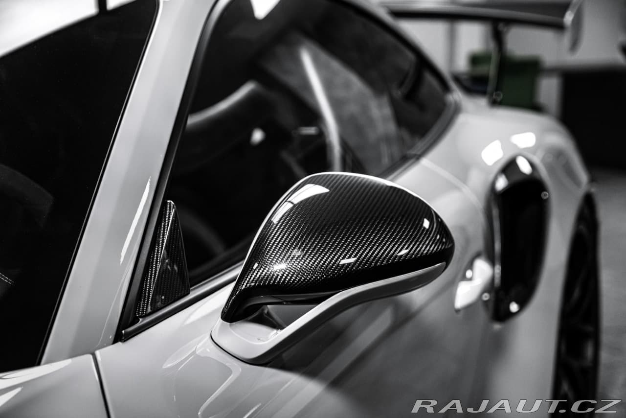 2020 Porsche 911 - 7