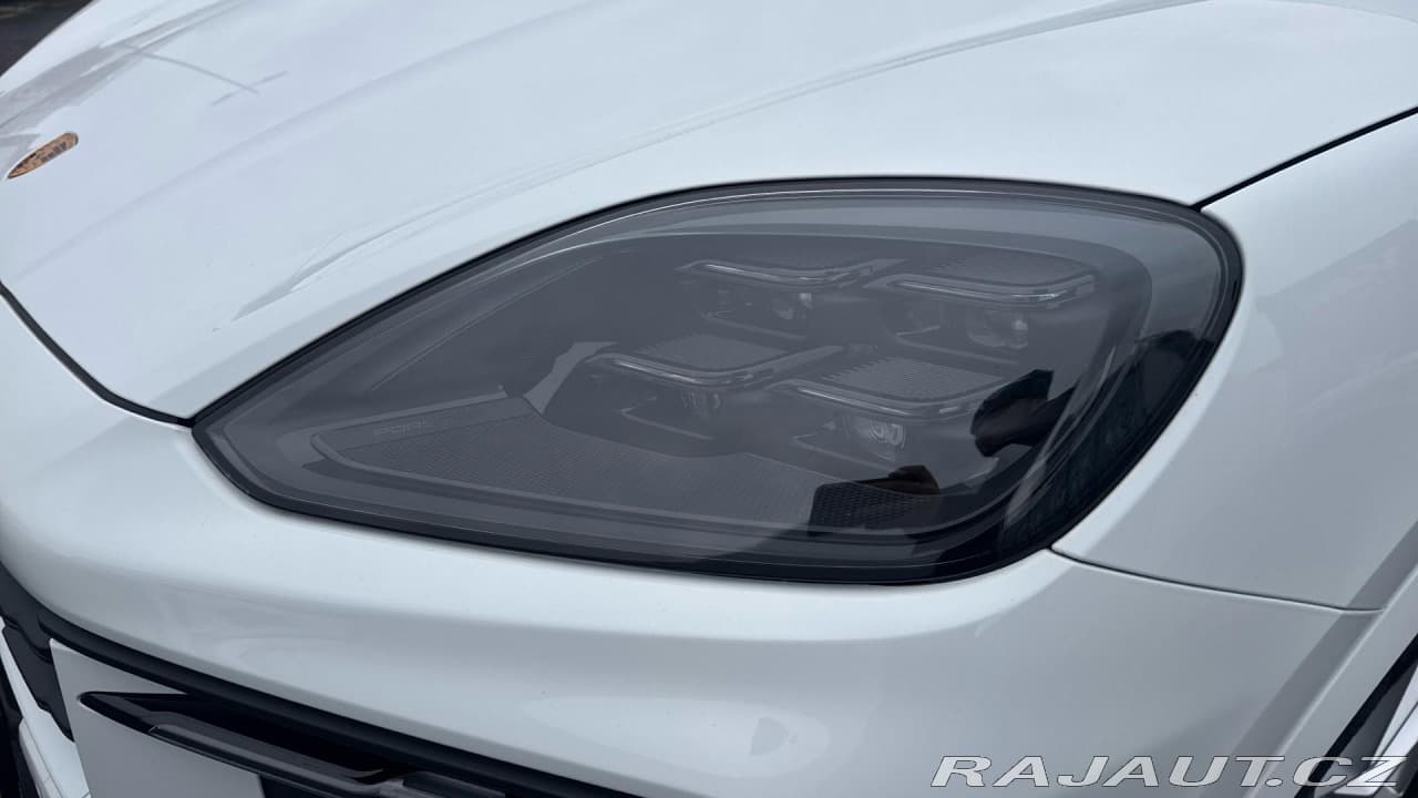 2023 Porsche Cayenne - 13