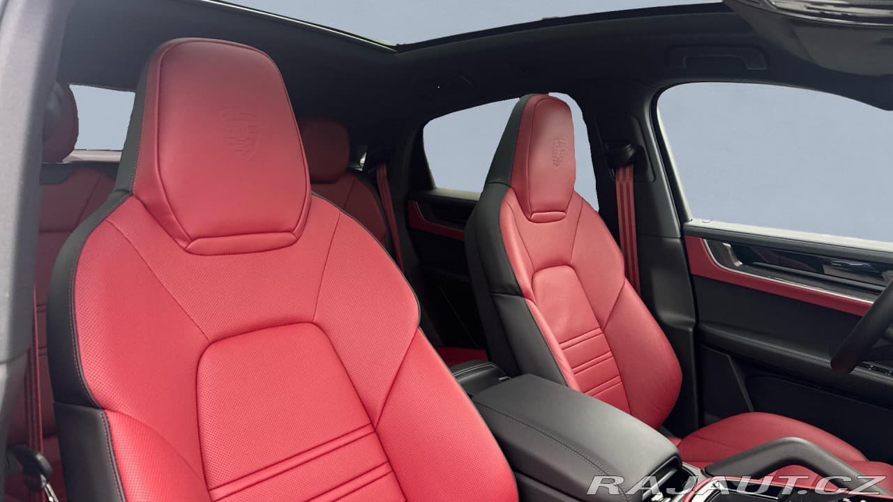 2023 Porsche Cayenne - 17