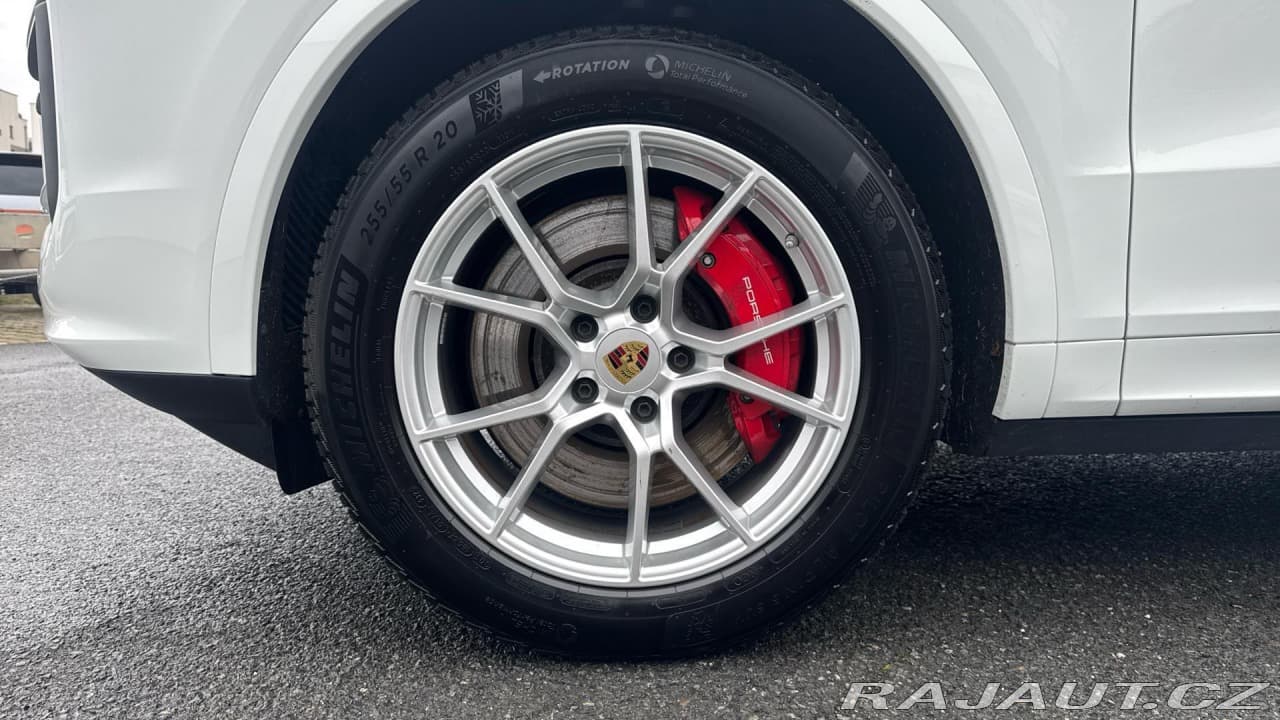 2023 Porsche Cayenne - 9