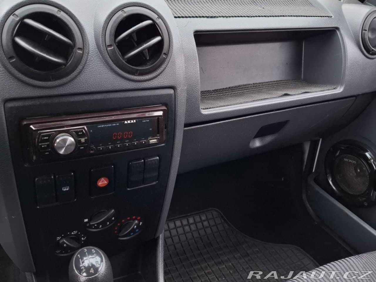 2008 Dacia Logan - 11