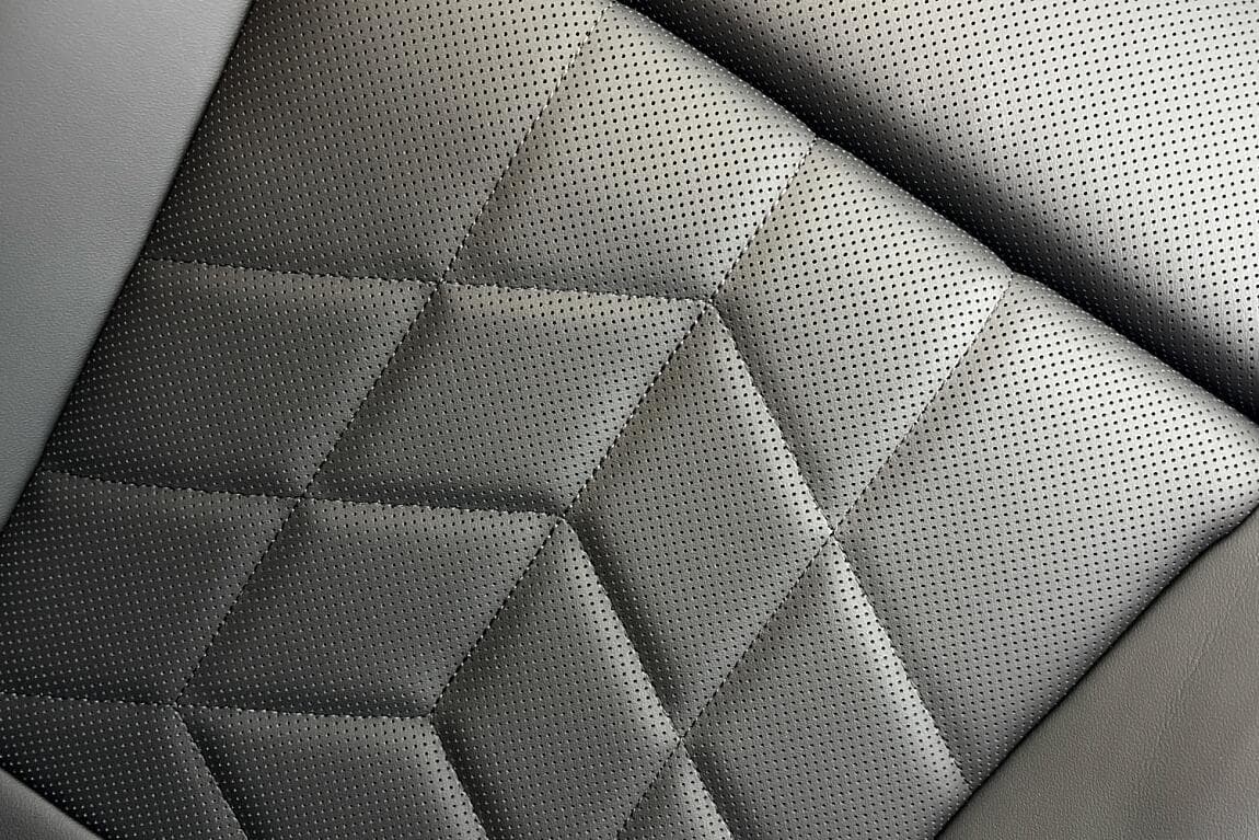 2025 BMW 5-Series - 19