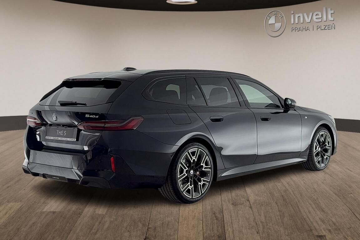 2025 BMW 5-Series - 3