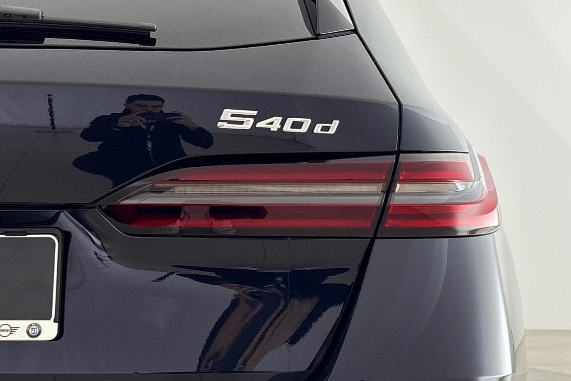 2025 BMW 5-Series - 4