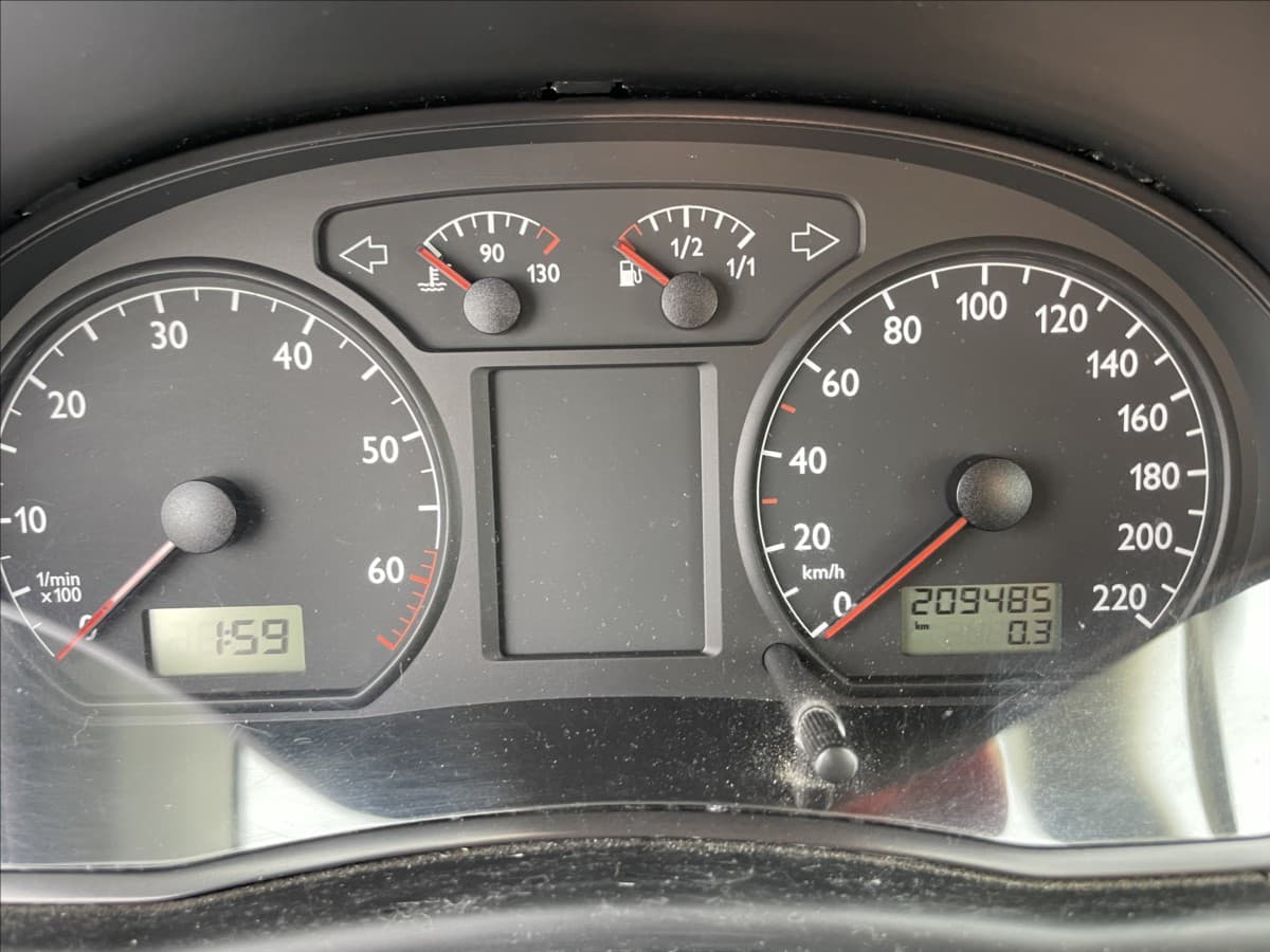 2004 Volkswagen Polo - 14