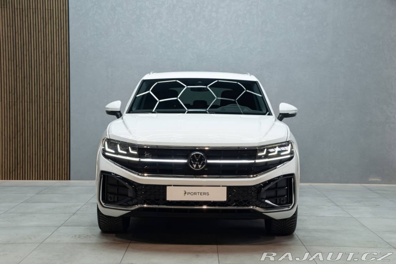 2025 Volkswagen Touareg - 2