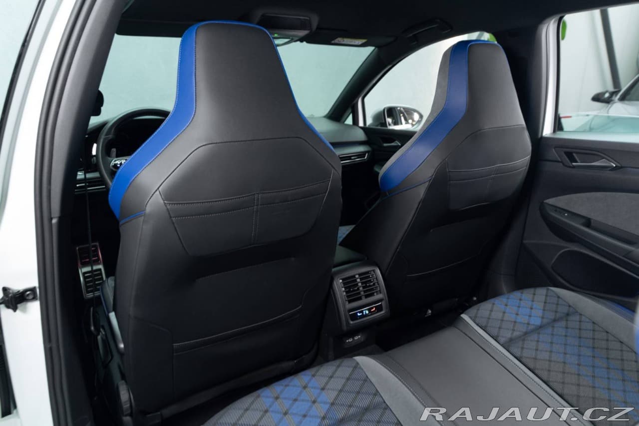 2023 Volkswagen Golf - 19