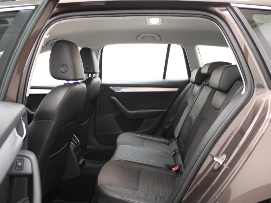 2014 Škoda Octavia - 7