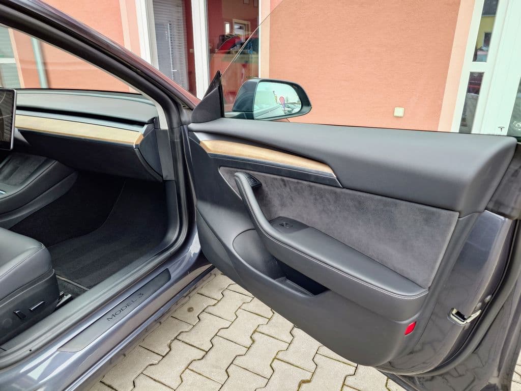 2021 Tesla Model 3 - 14