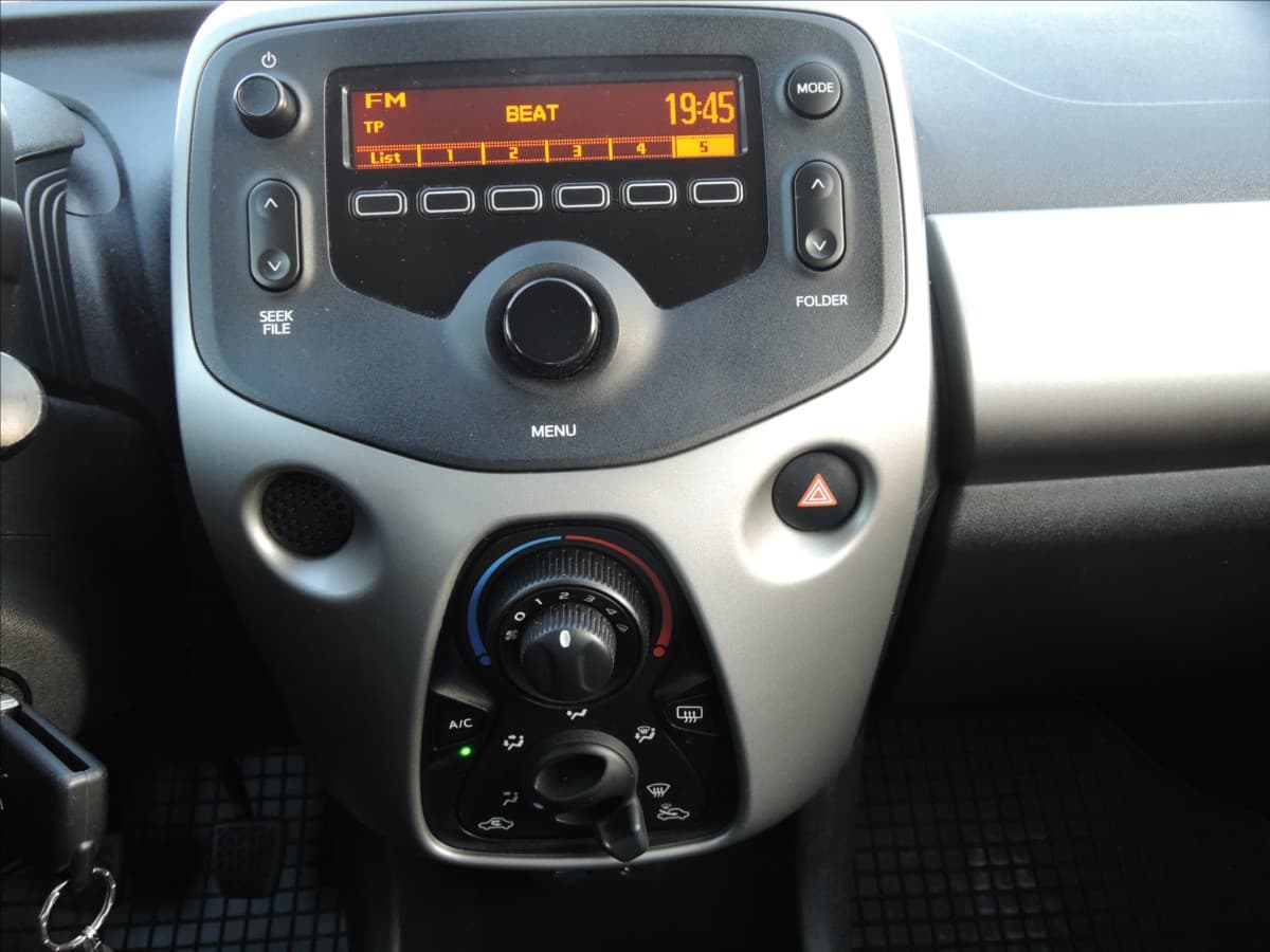 2017 Citroen C1 - 16