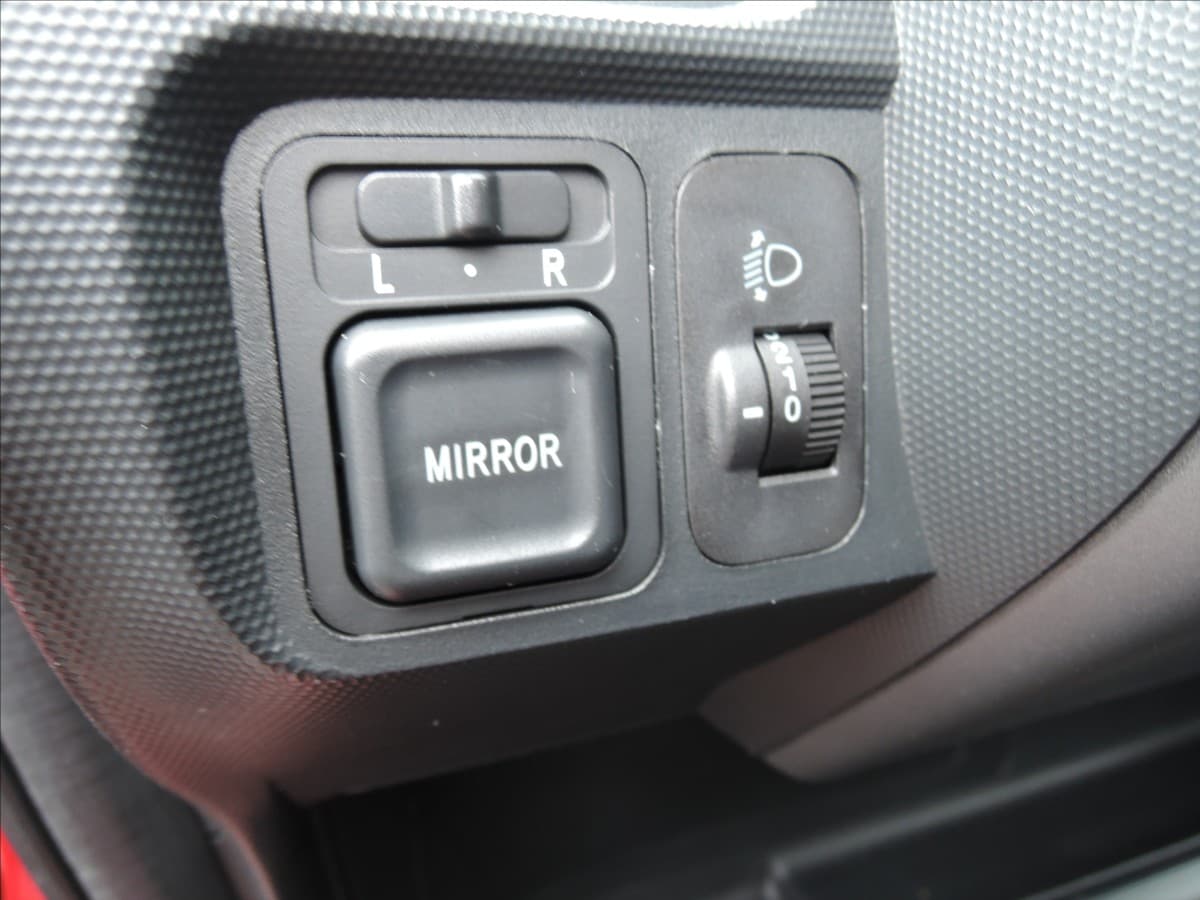 2005 Honda Jazz - 12