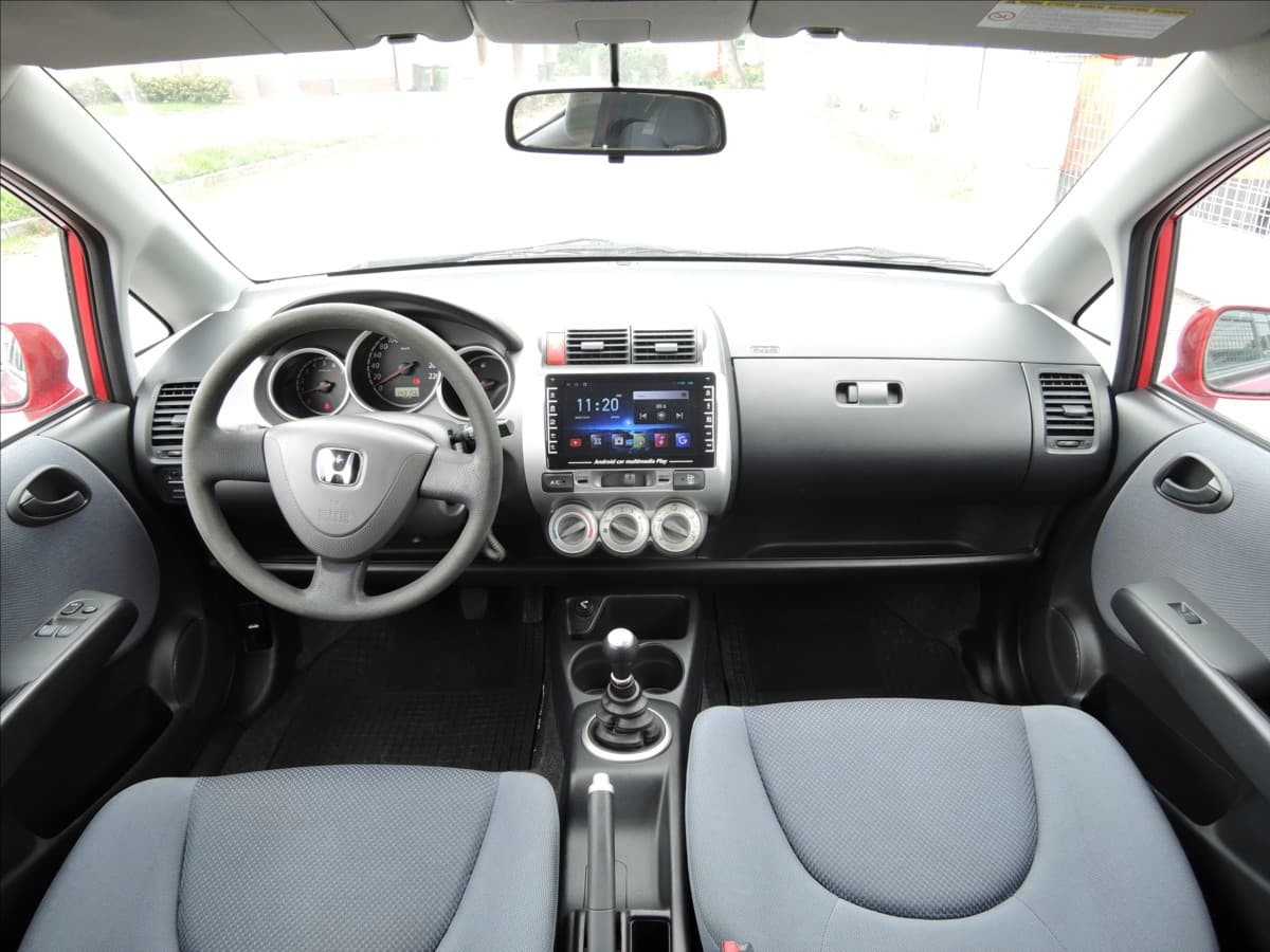 2005 Honda Jazz - 13