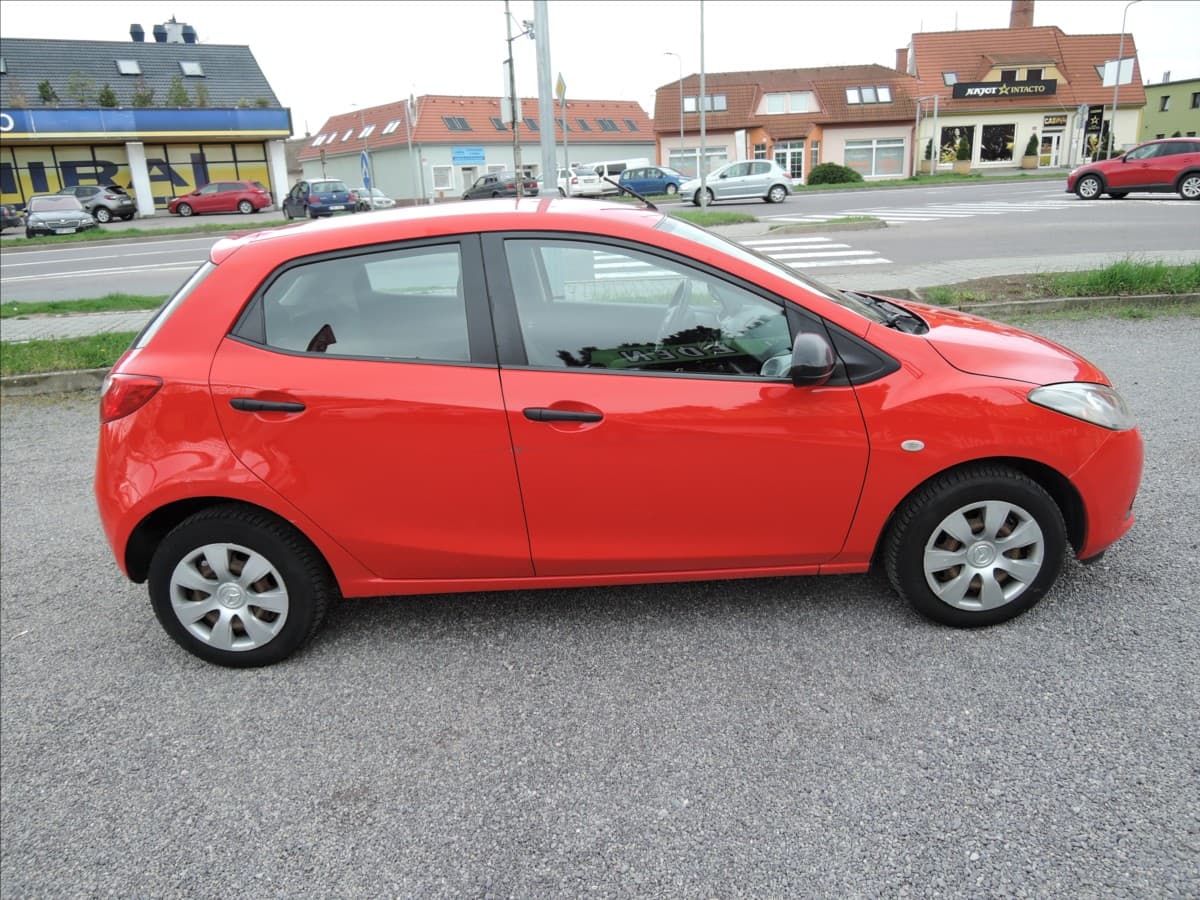 2009 Mazda 2 - 5
