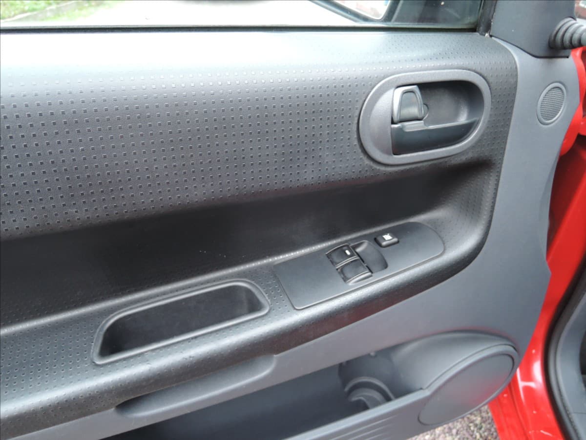 2007 Mitsubishi Colt - 10