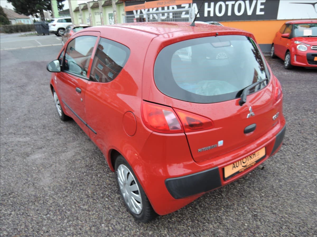 2007 Mitsubishi Colt - 7