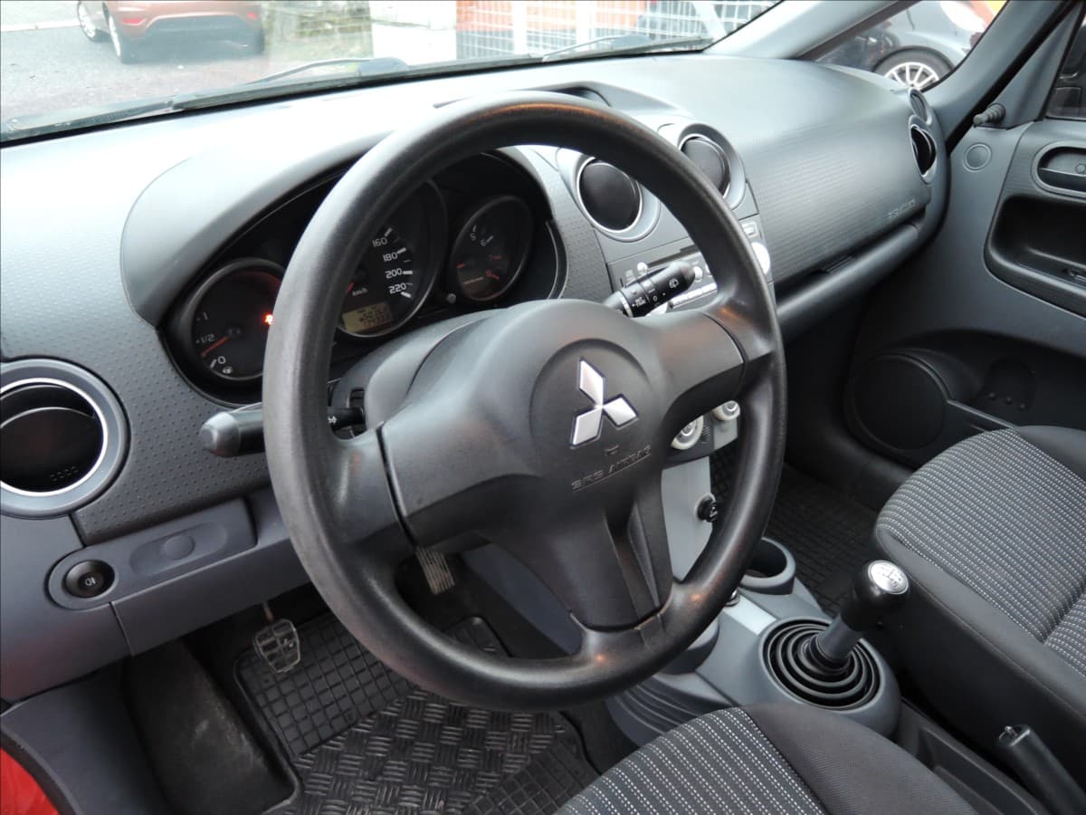 2007 Mitsubishi Colt - 9