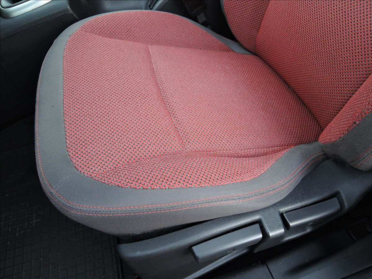 2010 Nissan Qashqai - 12