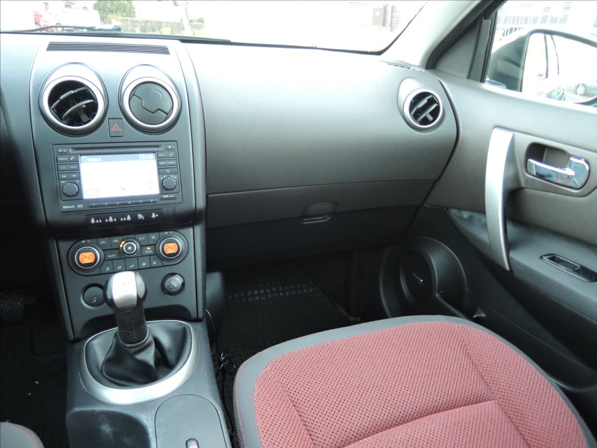 2010 Nissan Qashqai - 16