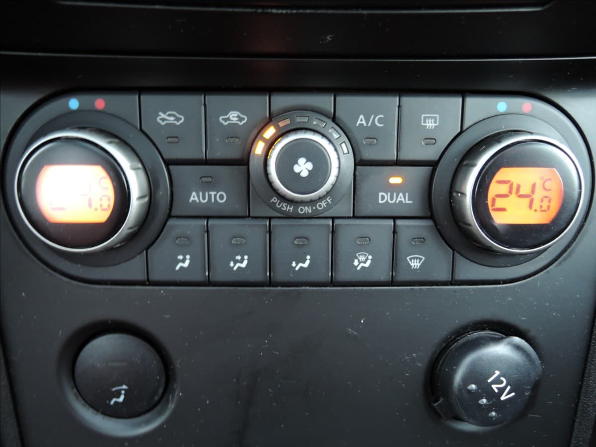 2010 Nissan Qashqai - 19