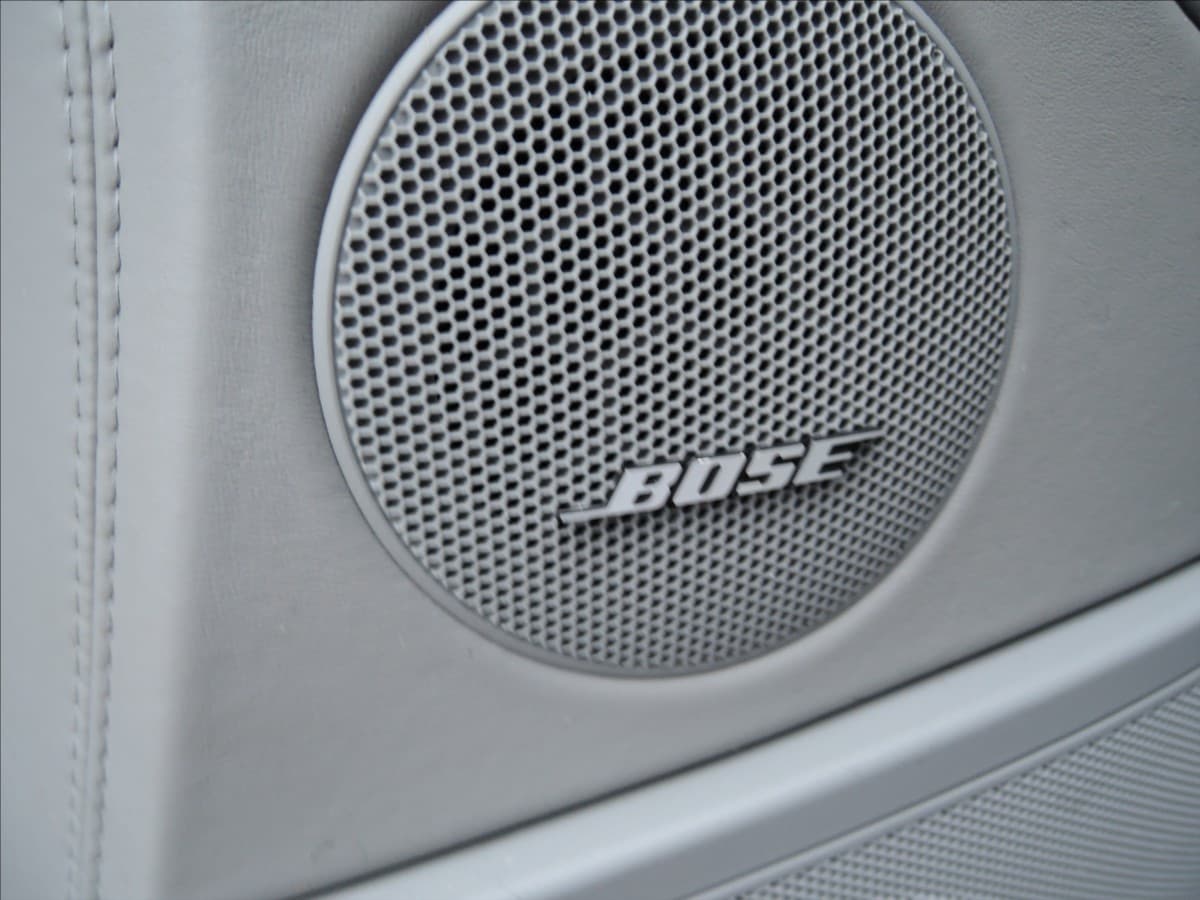 2003 Porsche Cayenne - 11