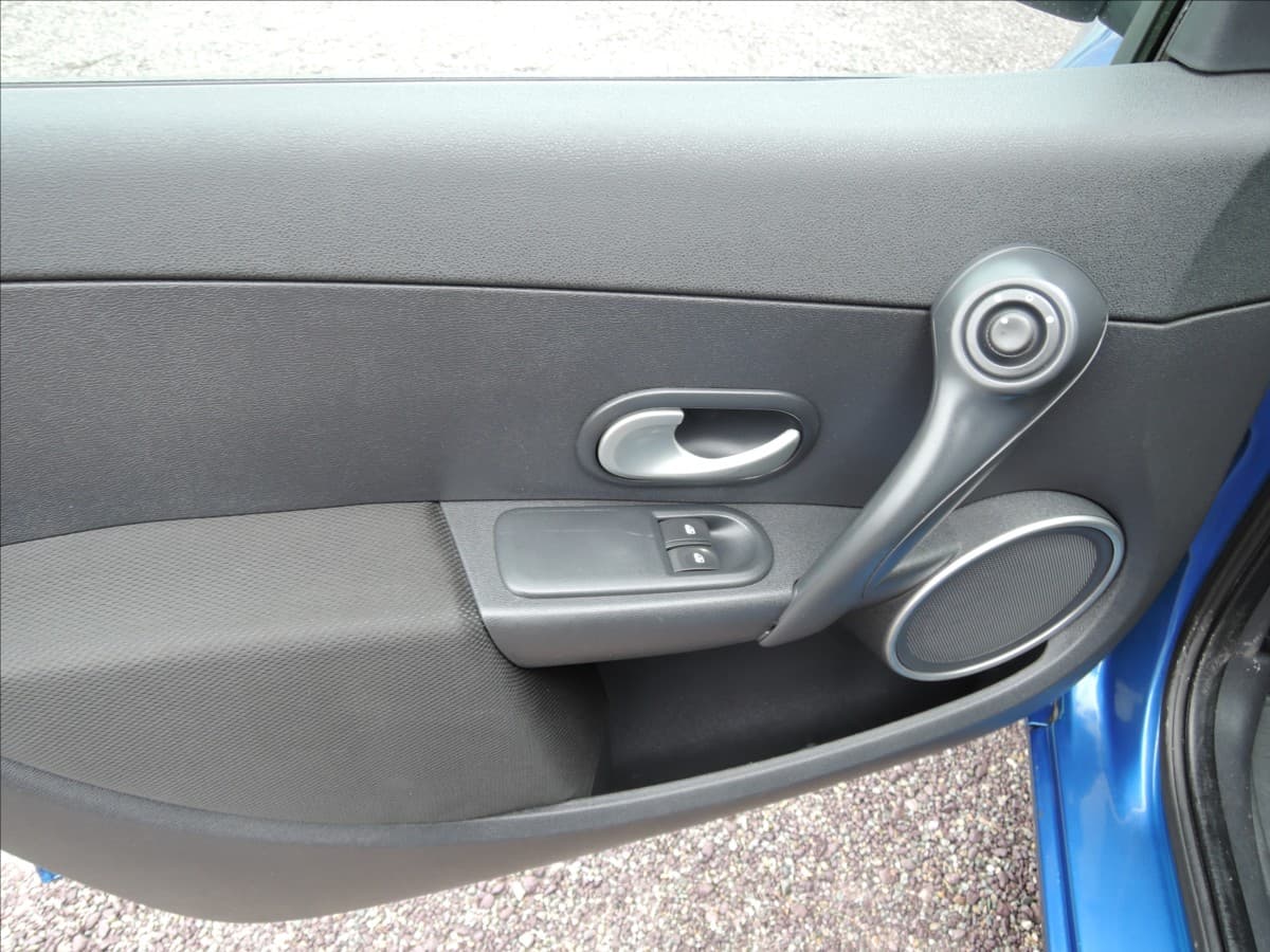 2007 Renault Clio - 10