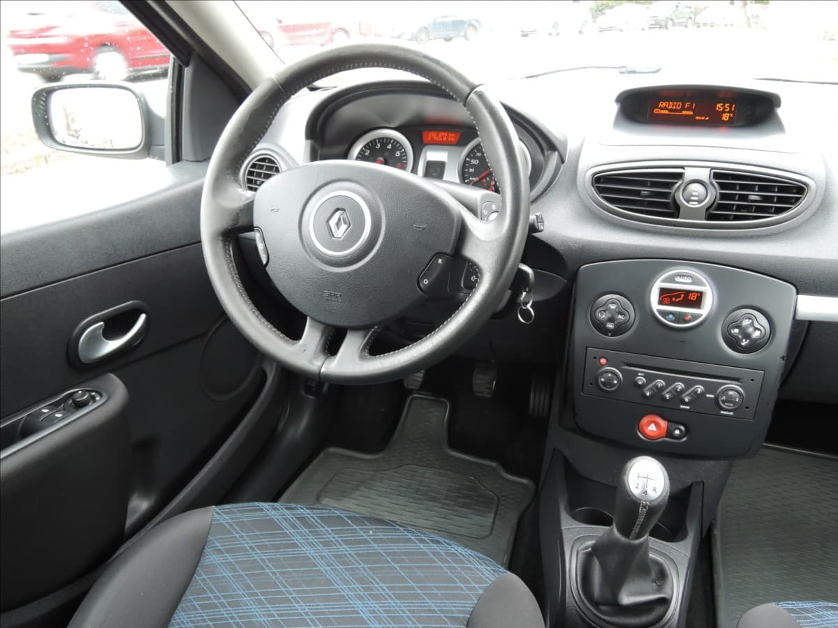 2009 Renault Clio - 14