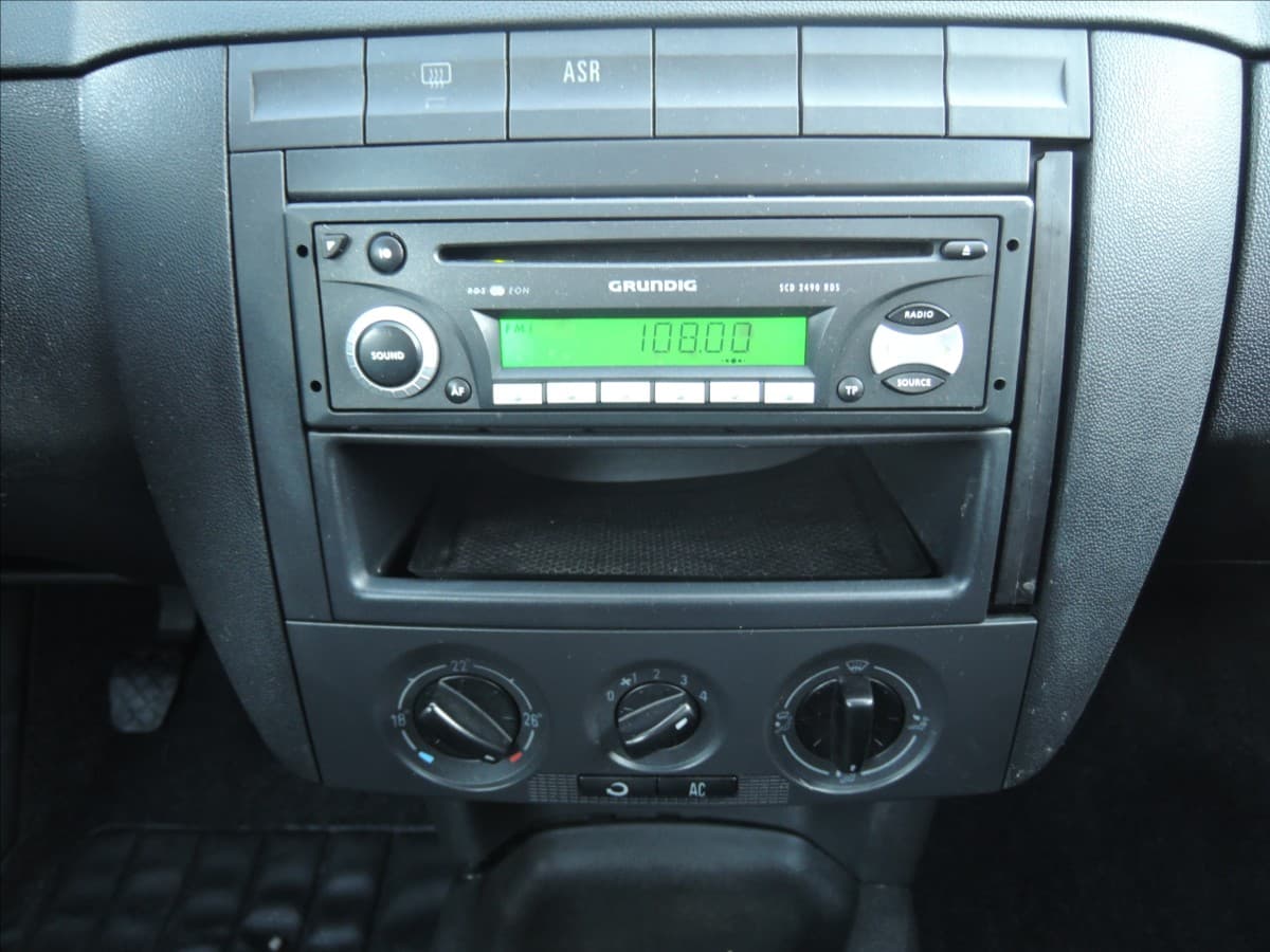 2006 Škoda Fabia - 16