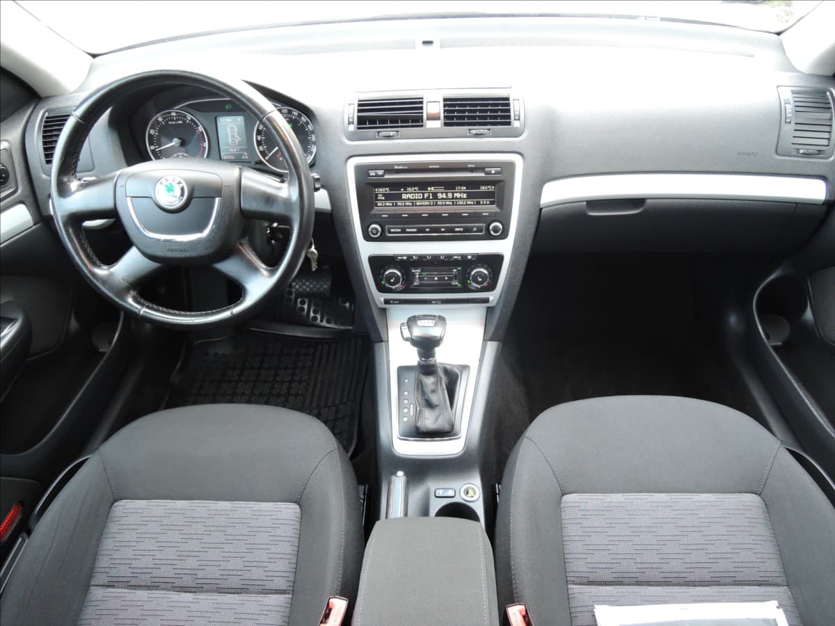 2010 Škoda Octavia - 11