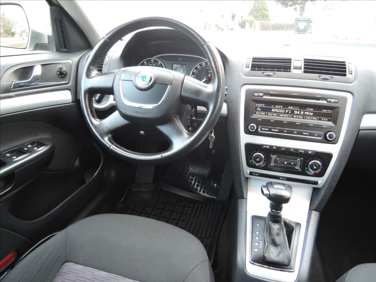 2010 Škoda Octavia - 12