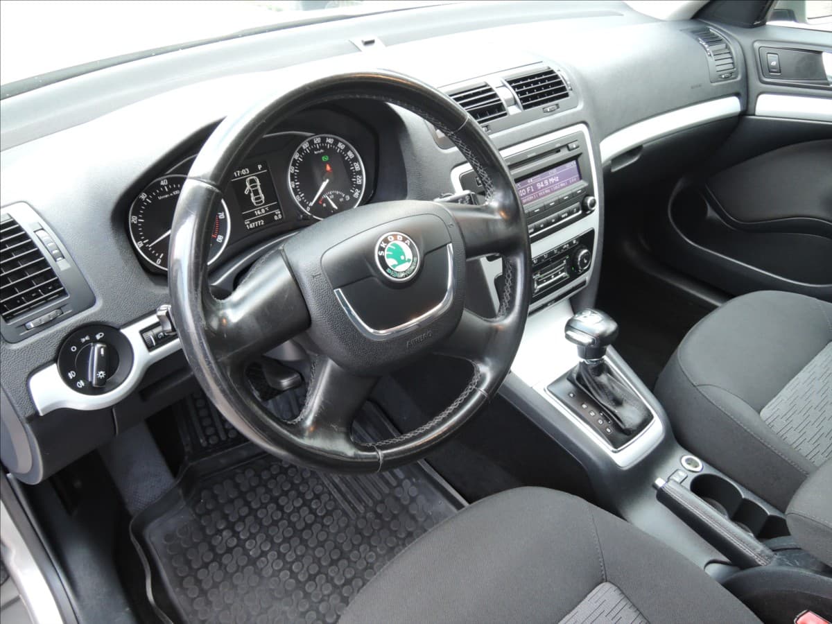 2010 Škoda Octavia - 8