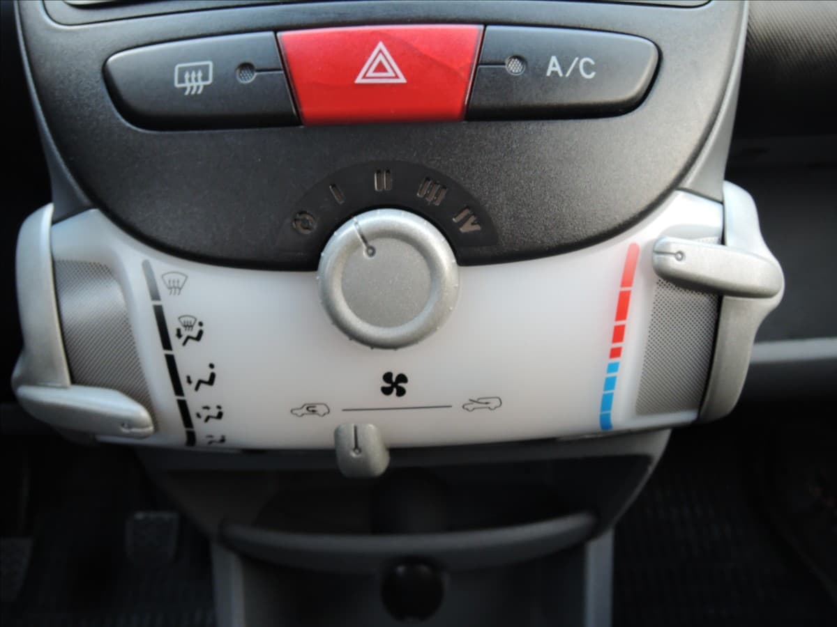 2006 Toyota Aygo - 16