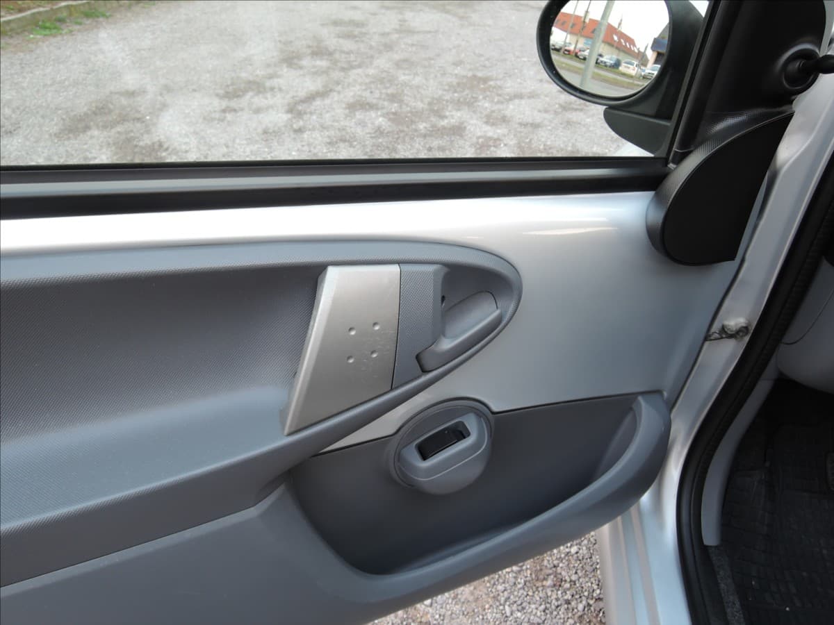 2006 Toyota Aygo - 9