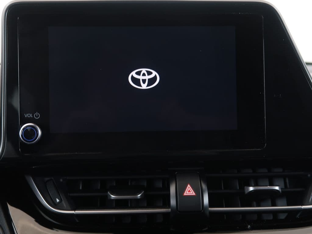2025 Toyota C-Hr - 17