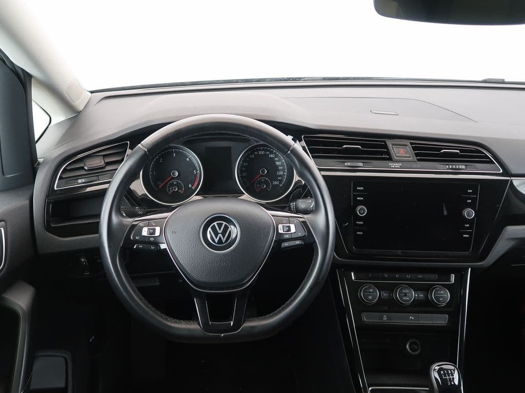 2020 Volkswagen Touran - 16