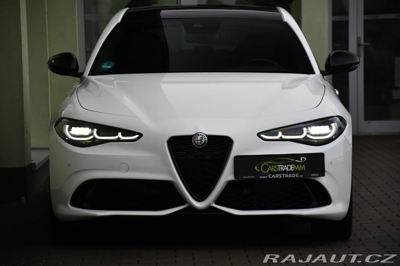 2024 Alfa Romeo Giulia - 10