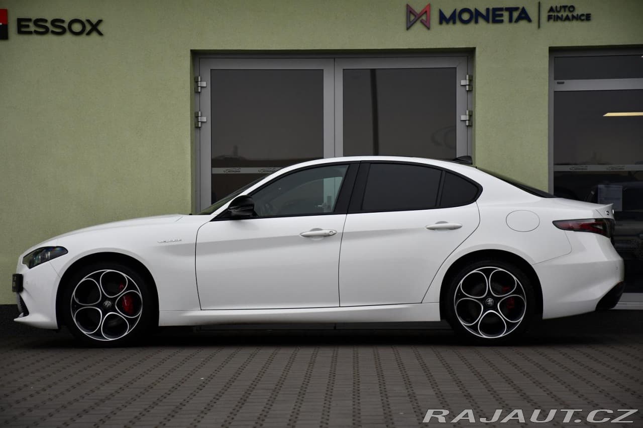 2024 Alfa Romeo Giulia - 12
