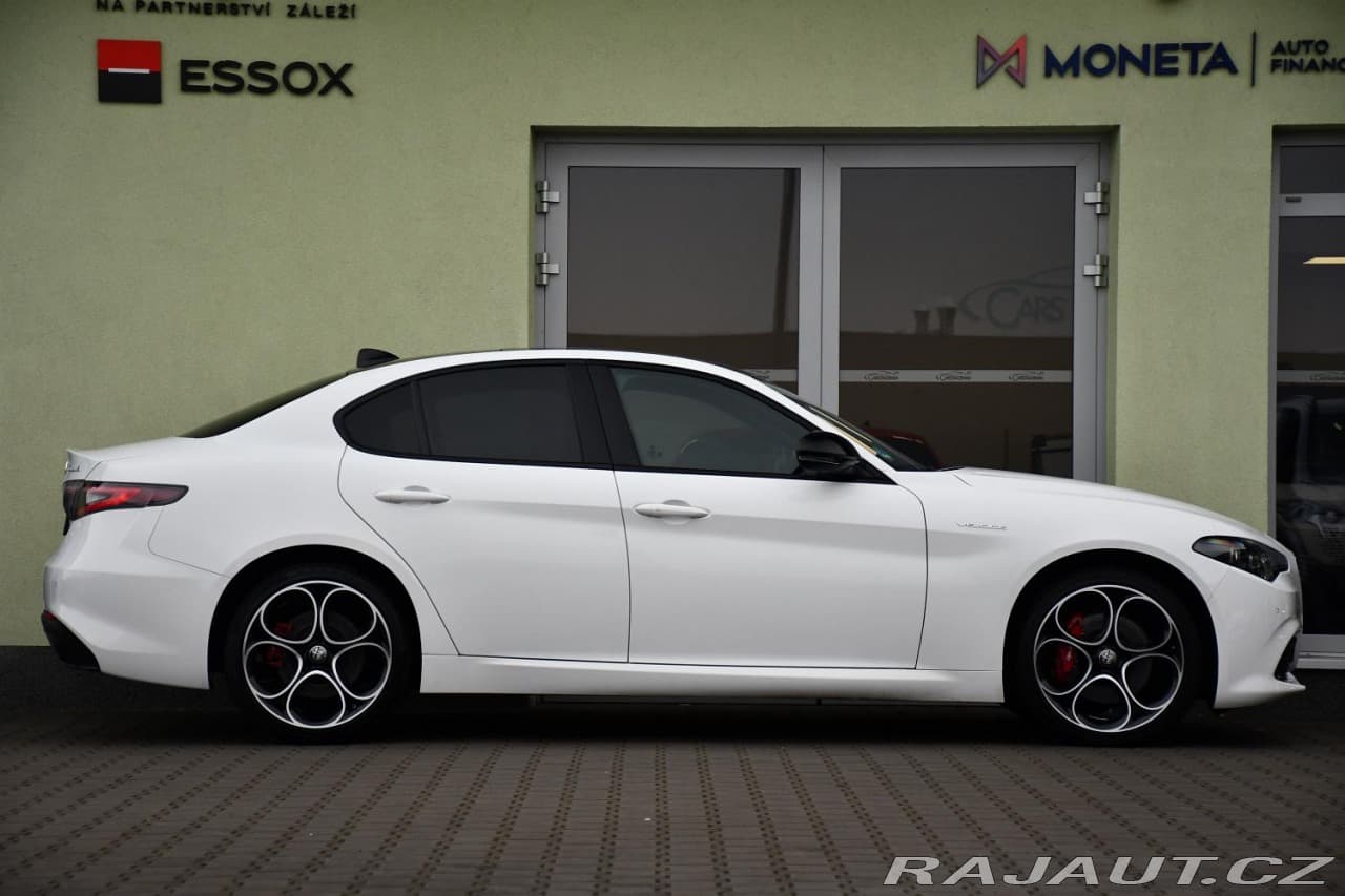 2024 Alfa Romeo Giulia - 13